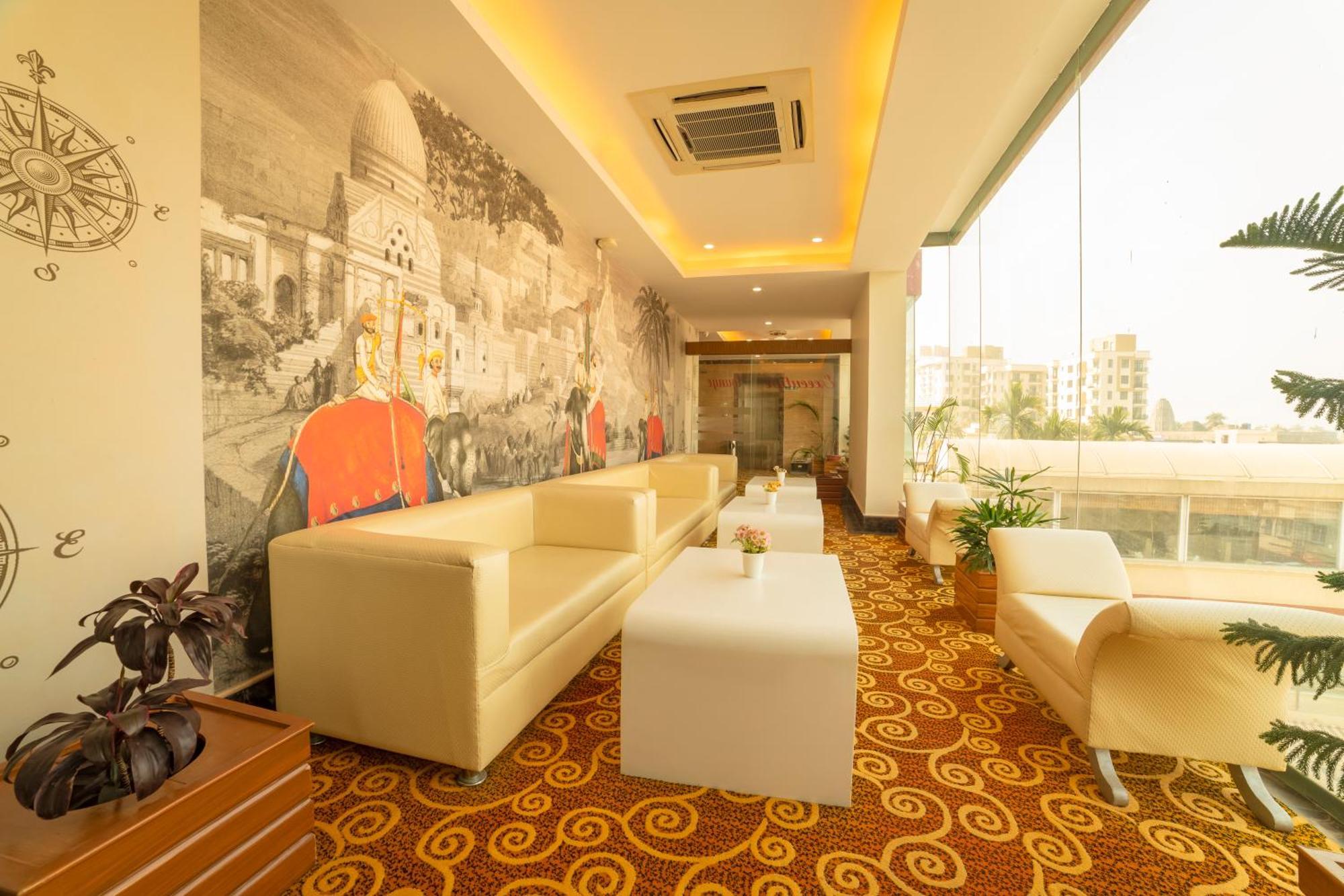 Hotel Harrison Palace Biratnagar Esterno foto