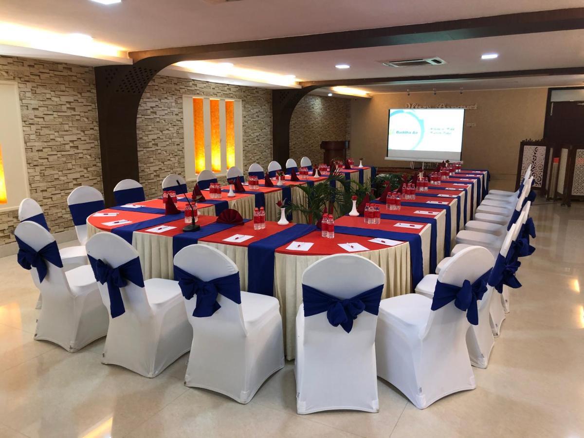 Hotel Harrison Palace Biratnagar Esterno foto