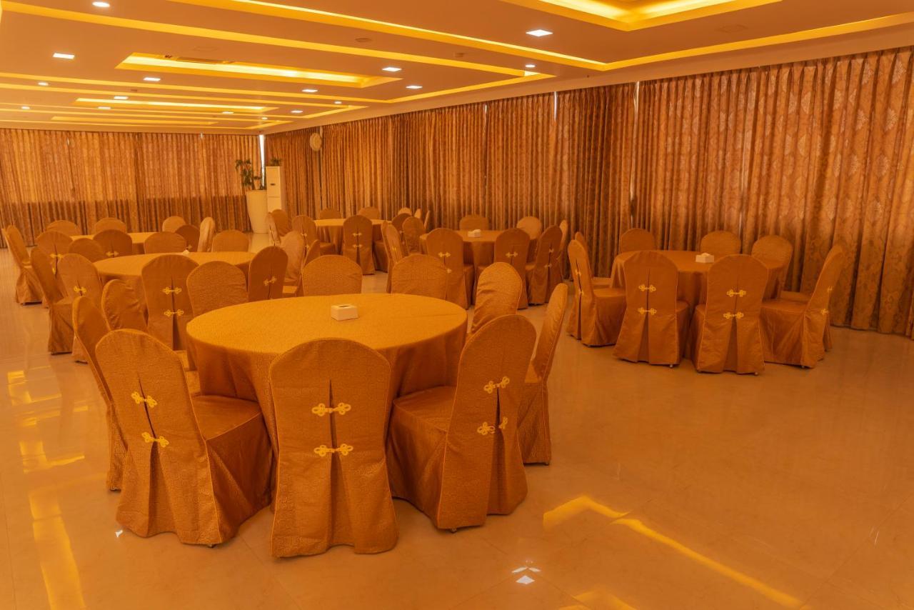 Hotel Harrison Palace Biratnagar Esterno foto